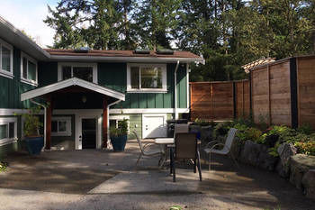 Beaver Lake Farm Guest House Victoria Exterior photo